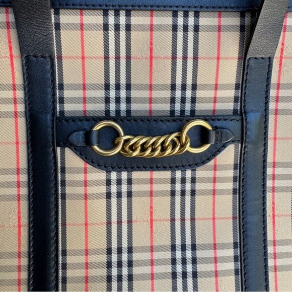 Burberry Large Link Zip 1983 Check Tote - Picture 5 of 14